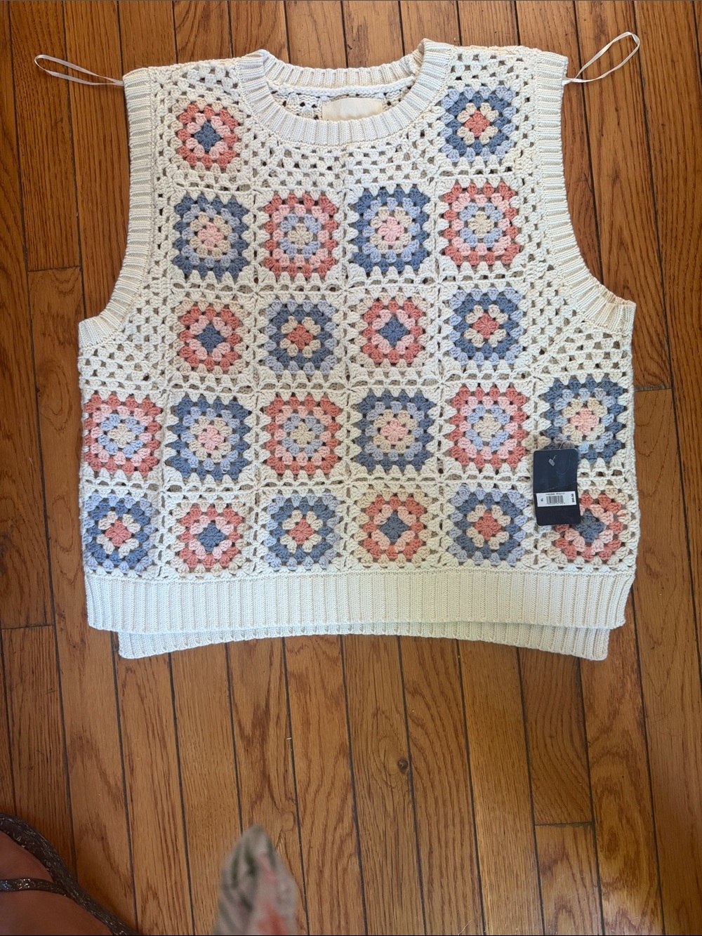 Lucky Brand Cream Crochet Sleeveless Vest with Multicolor Specks